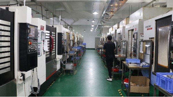 鋁件CNC機(jī)加工后變色原因及解決方案
